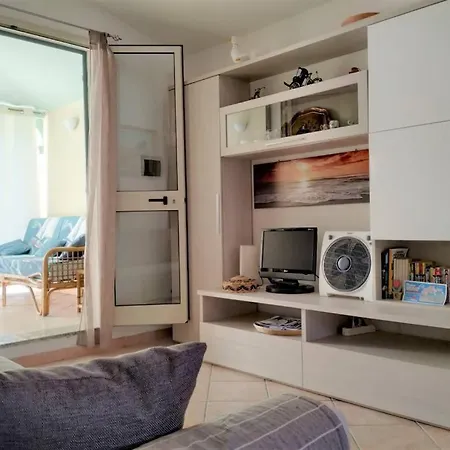 בית נופש Casa Glicine Agrustos